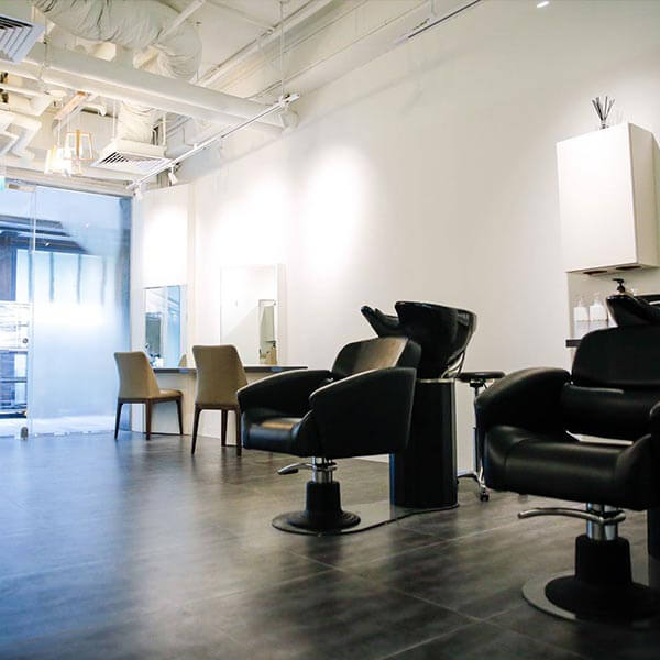 kalm salon offers complimentary fringe cut exclusive for mobi members